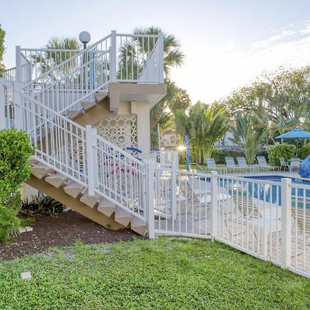 Floranada Condos ポンパノビーチ エクステリア 写真