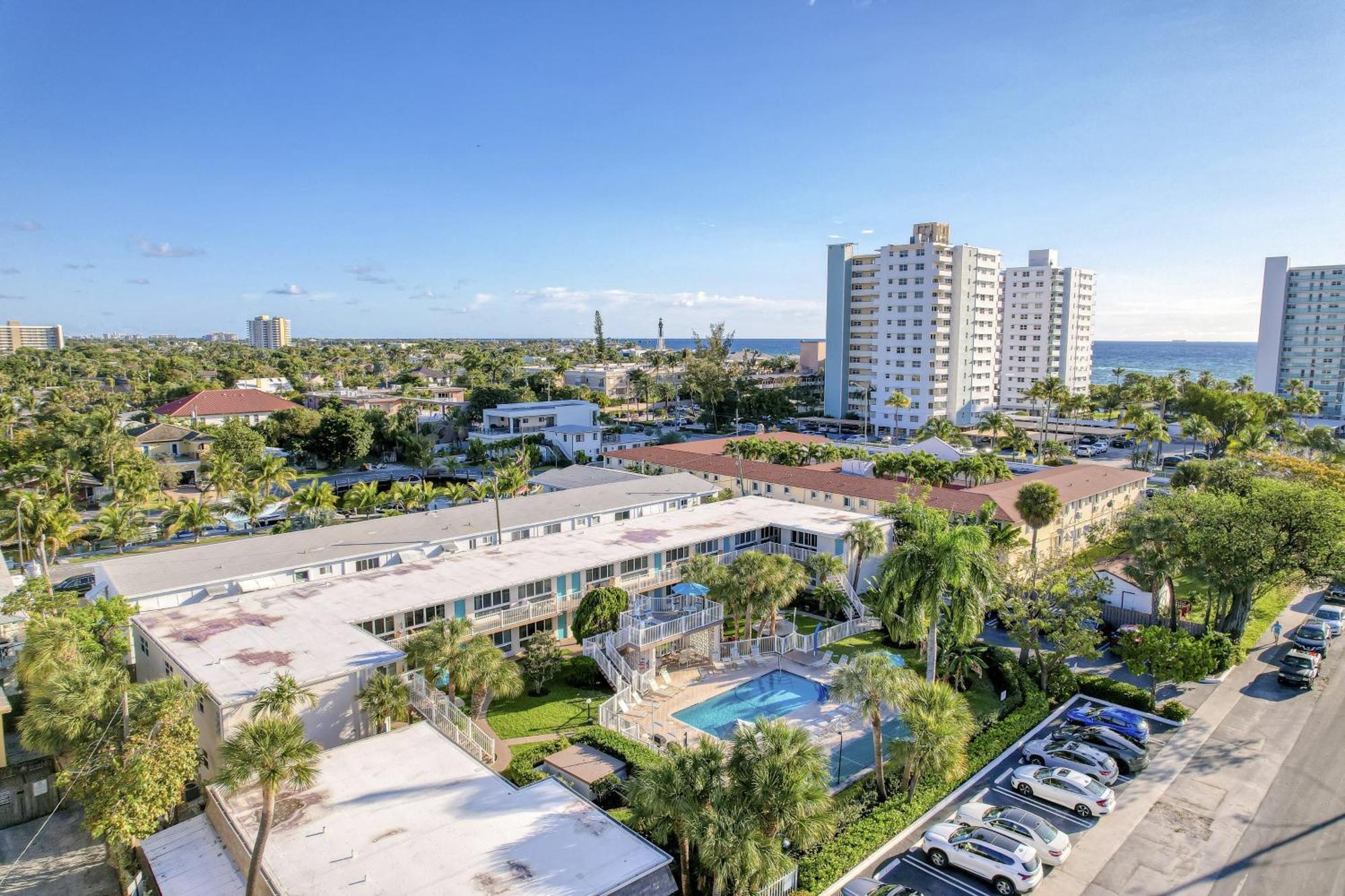 Floranada Condos ポンパノビーチ エクステリア 写真
